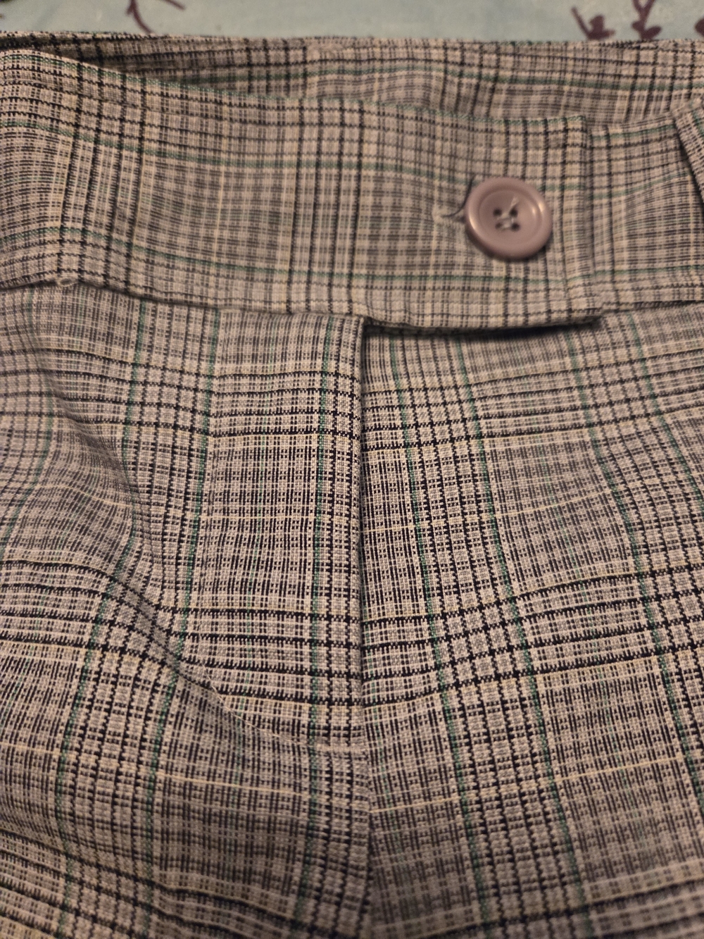 Grey Plaid Bermuda Shorts NWT - Picture 9 of 15
